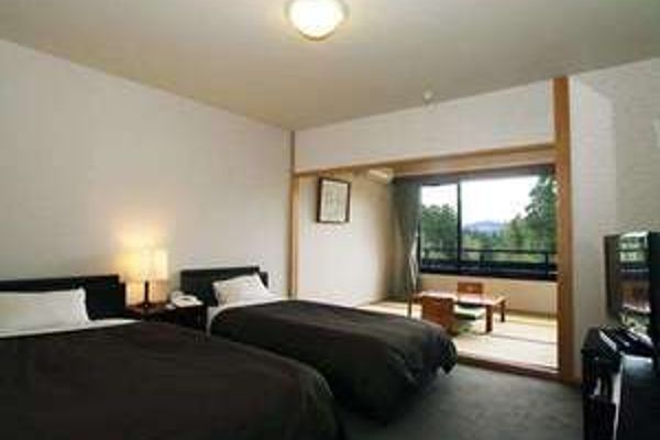 (RYOKAN) Yufuin Onsen Hisui no Yado Reimei (Yufu-shi)